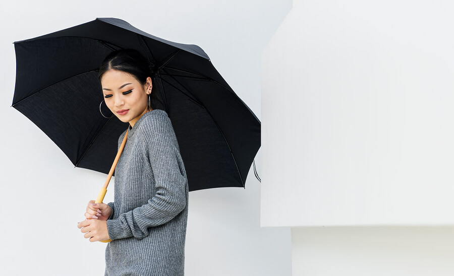 紫外線の強い時間の外出は避ける