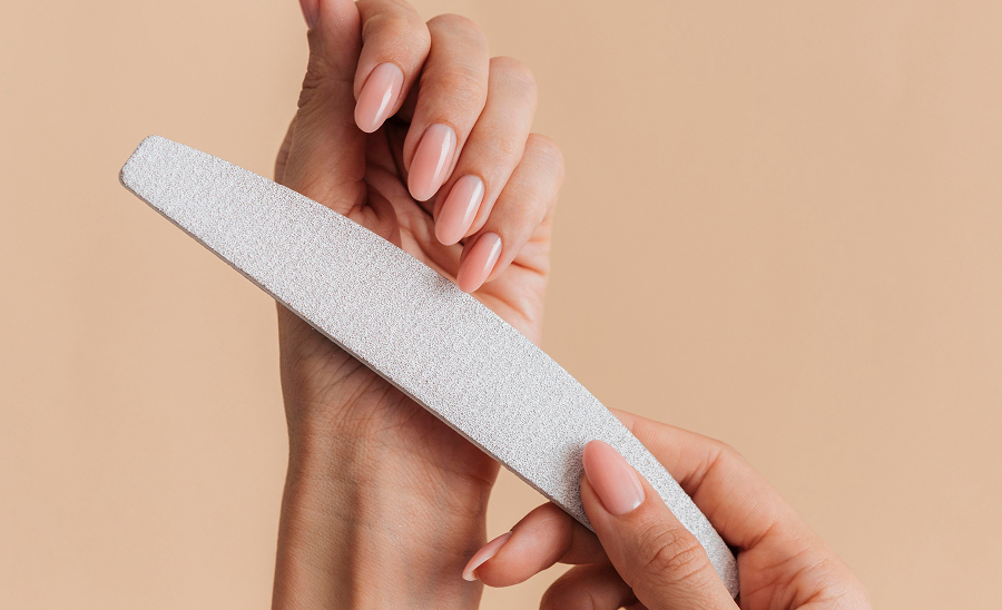 基本的な爪の形と整え方